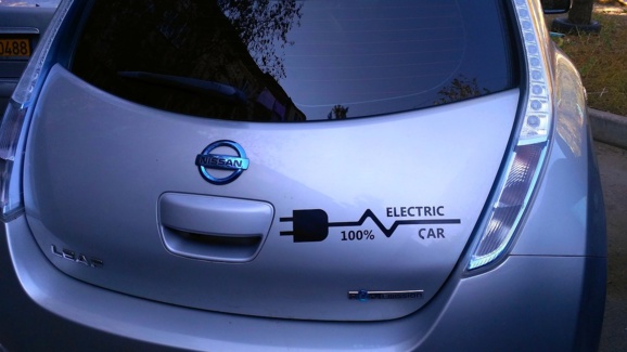 Les voitures électriques reviennent moins cher que les véhicules essence ou diesel