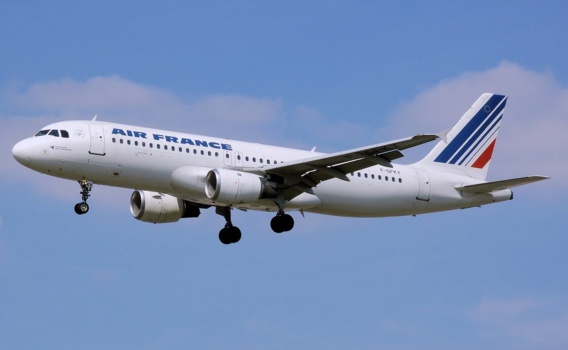 Air France va supprimer 40% de ses vols domestiques d'ici 2021