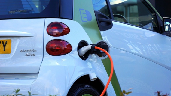 Bientôt des voitures électriques moins chères que des voitures à essence