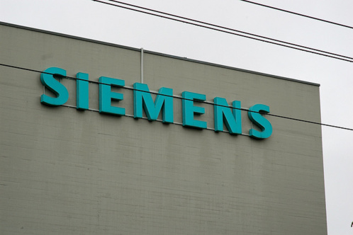 Sur les 15 000 postes, Siemens va en supprimer 5 000 en Allemagne.