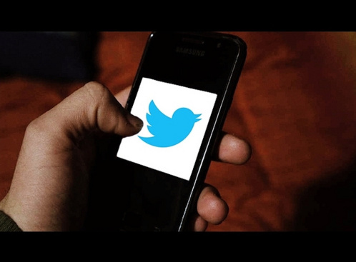 Twitter, les pertes confirmées, poursuit son introduction en Bourse
