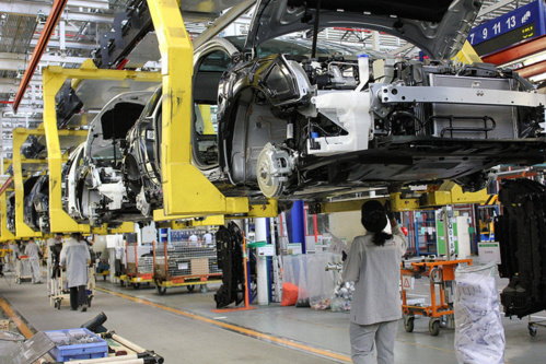 PSA espère produire un million de véhicules d'ici 2016.