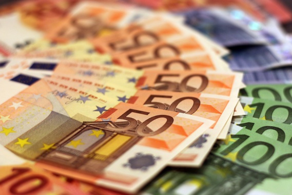 Le nombre de faux billets saisis en hausse en 2022 en Zone euro