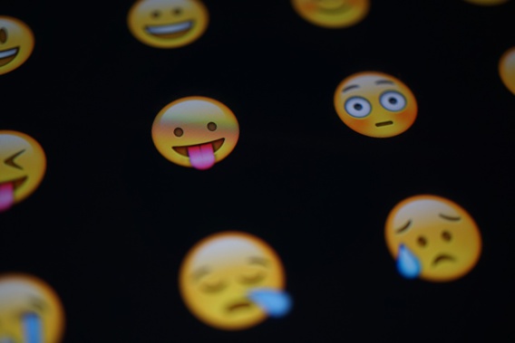 Les emojis sont contractuels au Canada