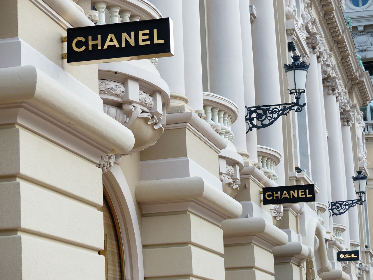 Une première dans le monde du luxe : Chanel dévoile ses chiffres