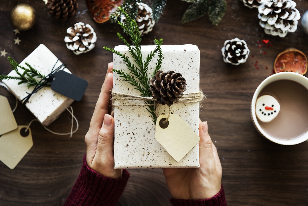 Revente des cadeaux de Noël : une pratique qui s’accroît