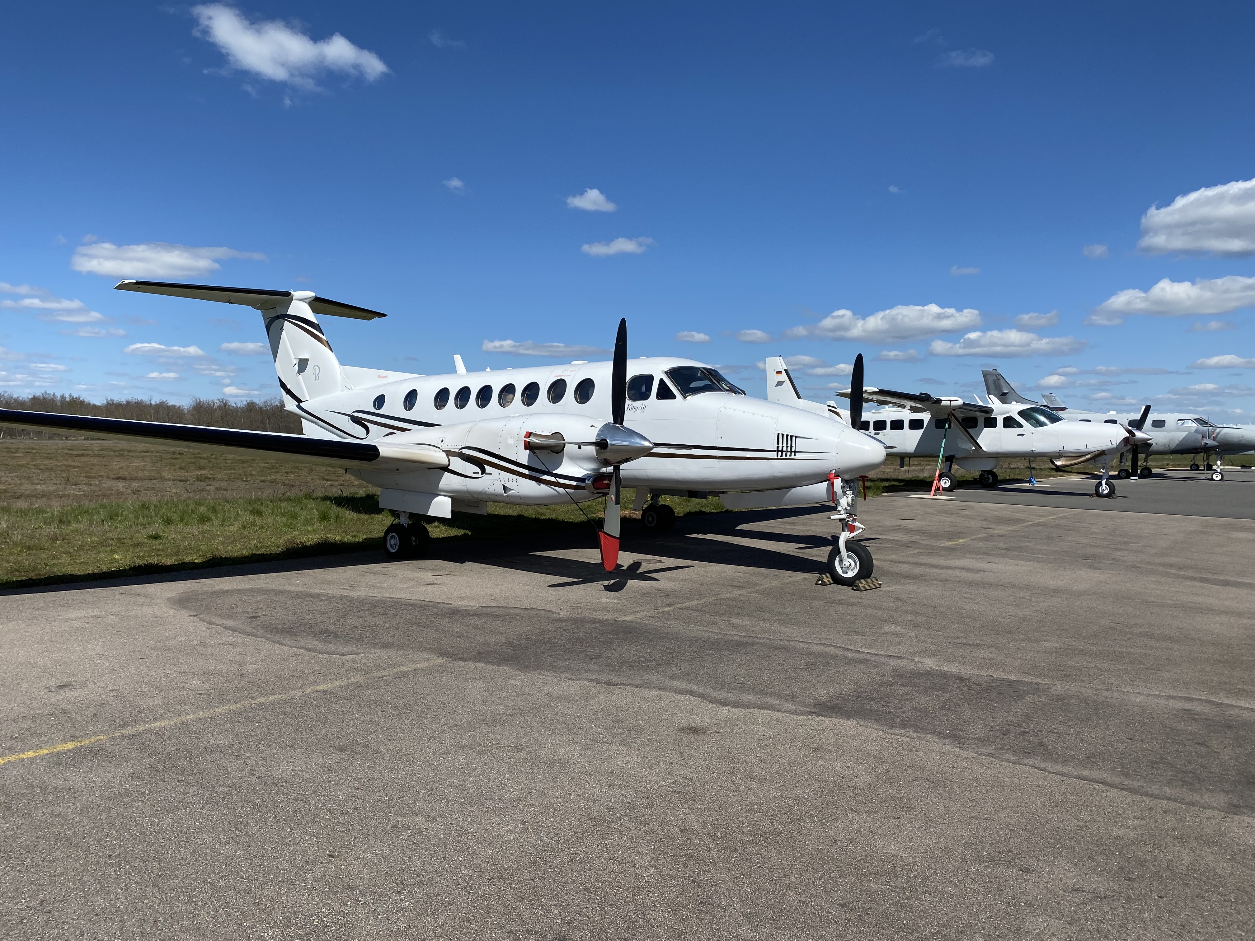 Beechcraft, Cessna 208, Merlin III, un échantillon des 30 avions mis en oeuvre par CAE, et dont CAVOK assure la transformation, la maintenance, mais aussi la formation du personnel opérationnel