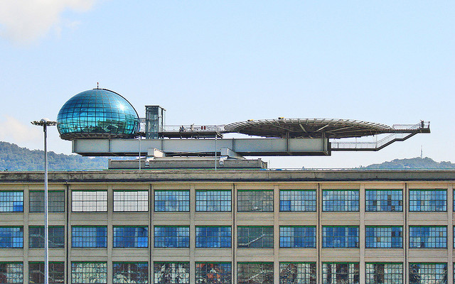 Le Lingotto à Turin, un des principaux sites industriels de FIAT. cc/flickr/dalbera