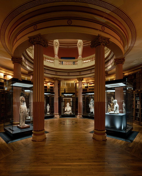 Bibliothèque historique © Musée national des arts asiatiques – Guimet, Paris / photo Vincent Leroux 2021