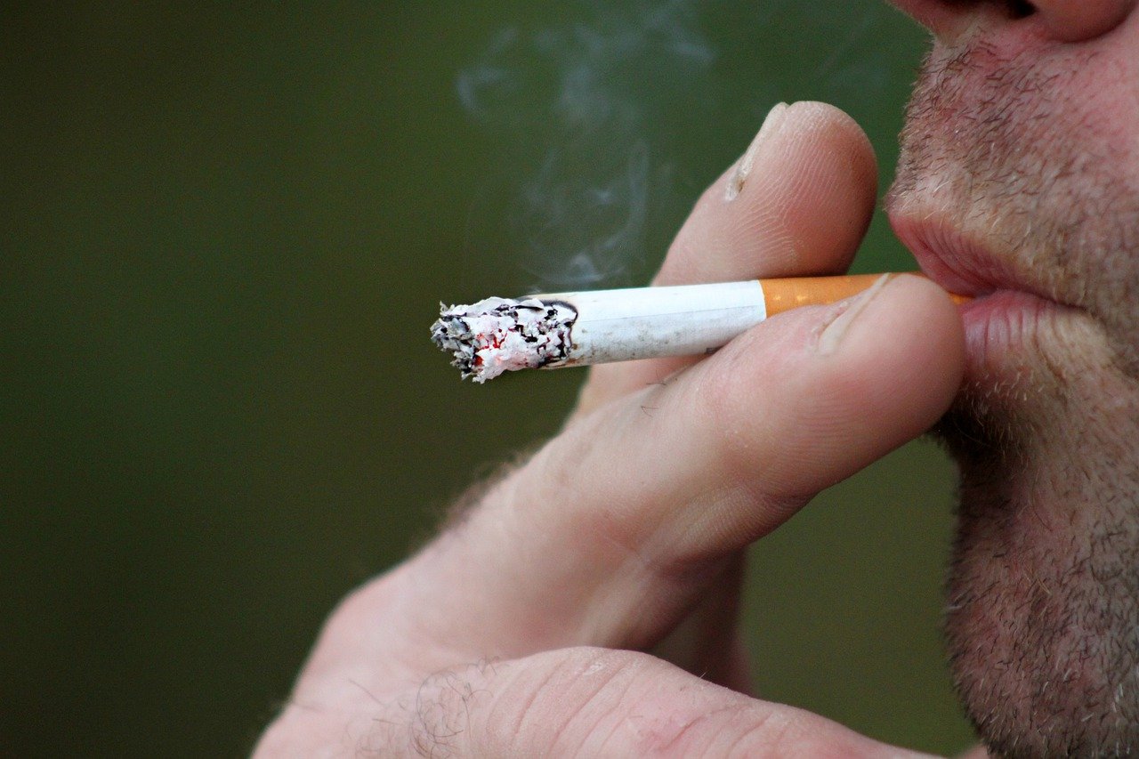 Le gouvernement veut augmenter les taxes sur le tabac en 2023