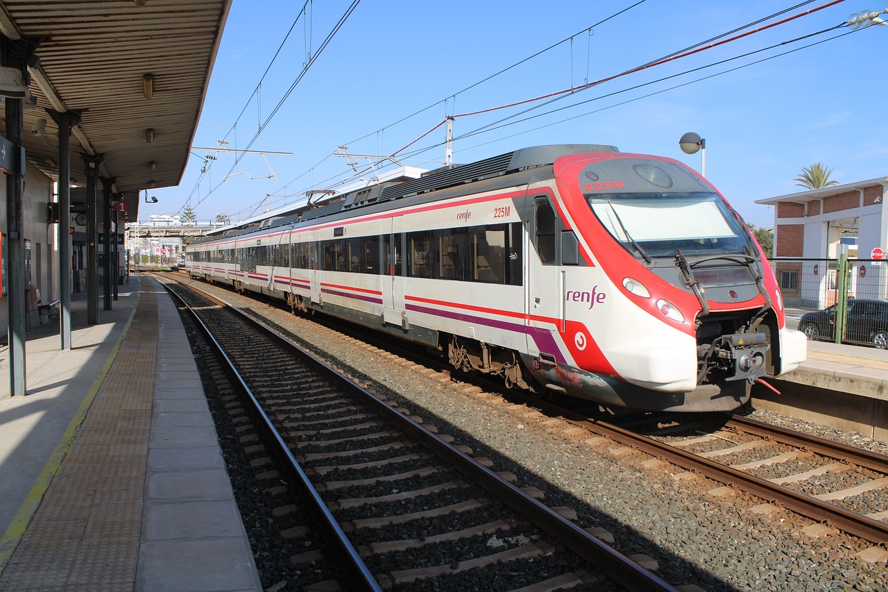 L'espagnol Renfe à la conquête du rail français