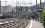 SNCF : la grève se poursuit lundi, Edouard Philippe ira « jusqu'au bout »