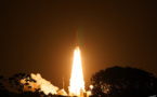 Astrium et ArianeSpace signent une commande de 18 fusées Ariane 5