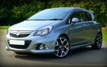 Le groupe PSA négocie l'acquisition d'Opel et de Vauxhall