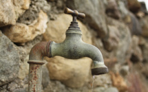 Les maires de France changent de distributeurs pour améliorer le prix de l’eau