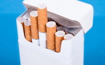 Tabac : le paquet de cigarettes neutre débarque en France