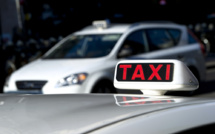 Face à la grogne des taxis, Le gouvernement interdit UberPOP
