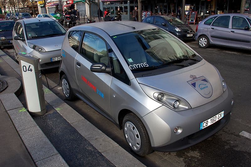 Les voitures électriques du groupe Bolloré sur les routes de Los Angeles