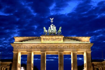 L'Allemagne conserve un solide triple A