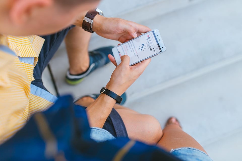 Free réussit sur le mobile, stagne sur l'internet fixe