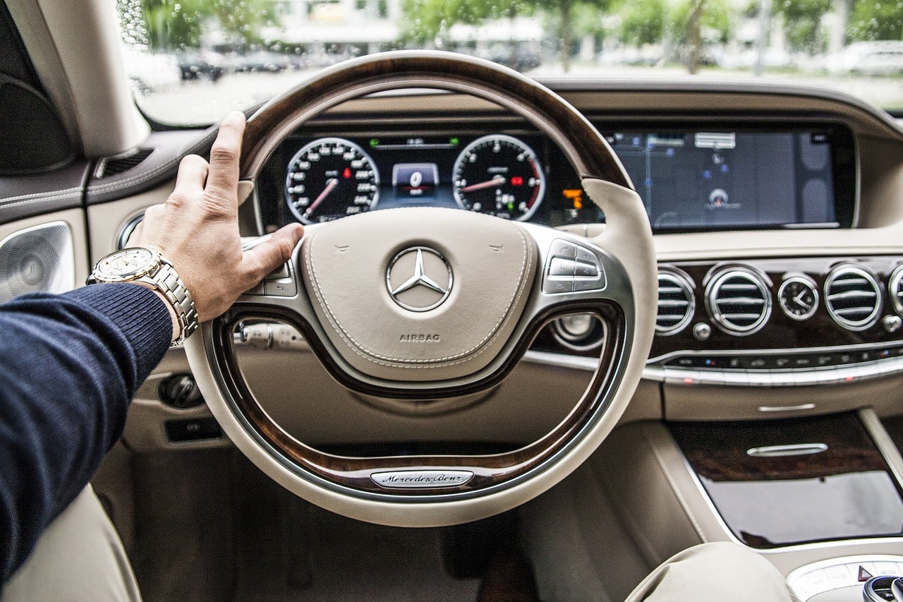 Daimler rappelle à son tour des centaines de milliers de véhicules
