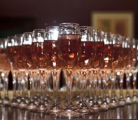 Le rosé espagnol « francisé » a coulé à flot en France