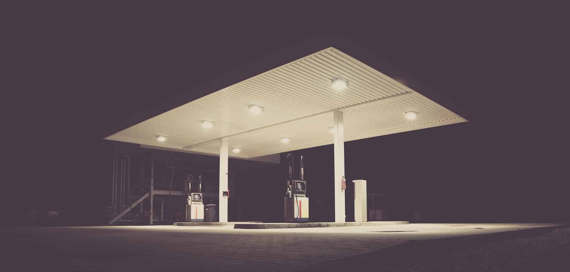 Prix des carburants : les automobilistes invités à envoyer leurs factures à l'Élysée