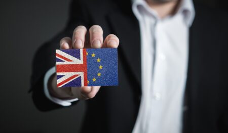 Brexit : Jean-Claude Juncker demande au Royaume-Uni de se reprendre