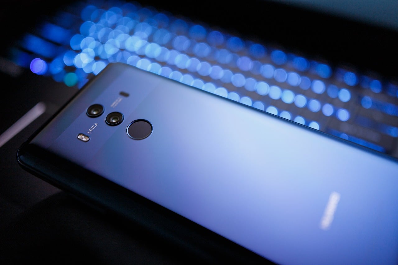 Les risques que fait peser Huawei sont pris en compte par la France