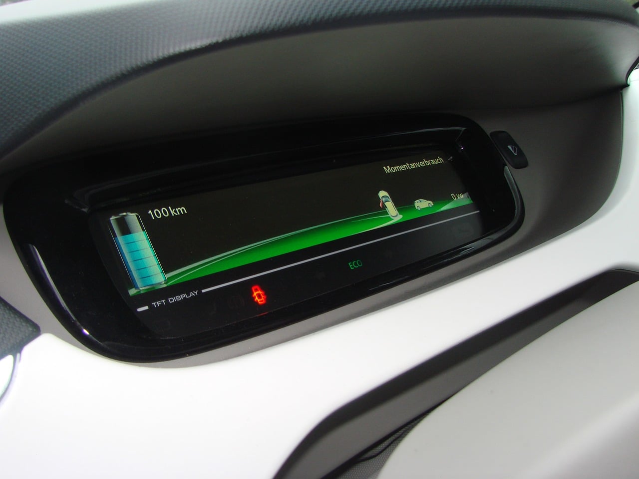 Véhicules électriques : l’État va injecter de l’argent pour les batteries