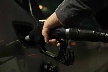 Prix des carburants : le gazole en baisse, le sans plomb en hausse