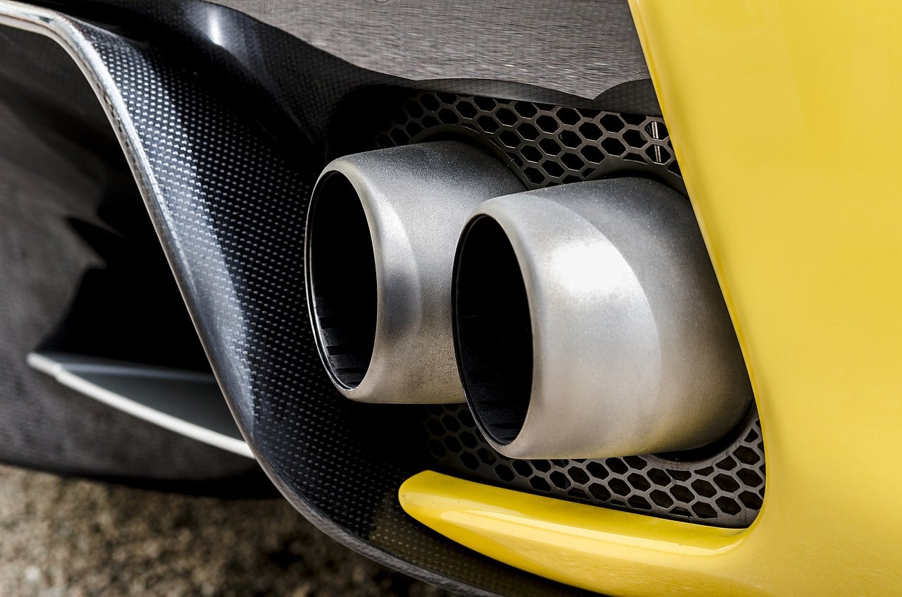 Loi sur les mobilités : vers une interdiction de la publicité pour les voitures trop polluantes ?