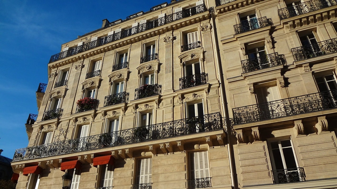 Des logements à 5.000 euros le mètre carré à Paris