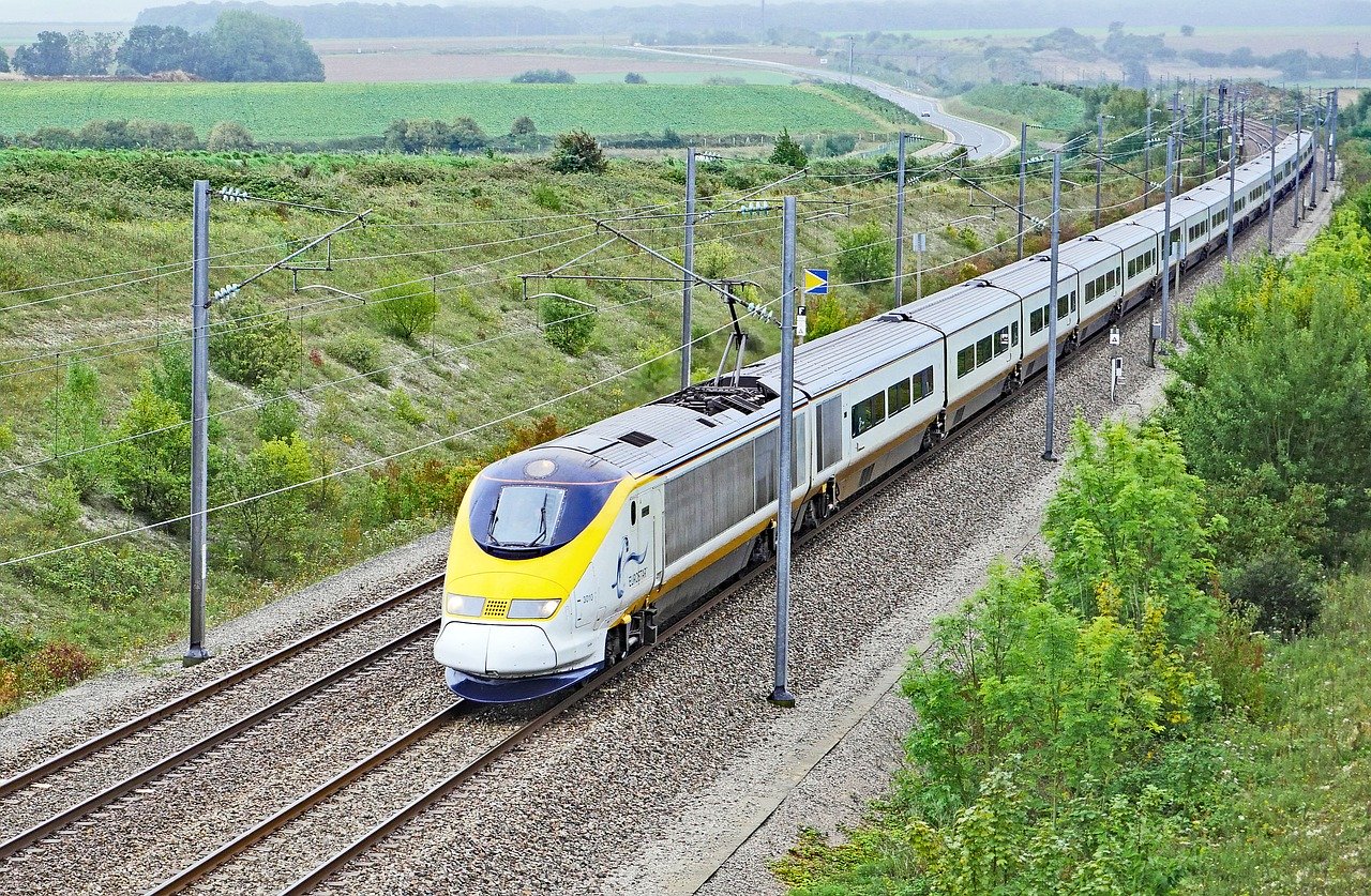 Alstom pourrait acquérir l’activité ferroviaire de Bombardier