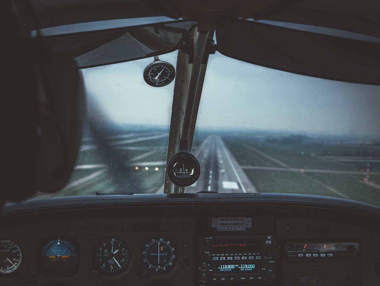 Des compagnies aériennes font voler des avions sans passagers