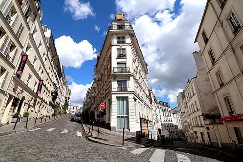 COVID-19 : Les mesures restrictives de liberté juridiquement validées, mais socialement inacceptées ?