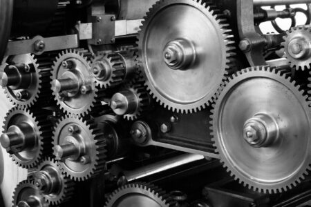 Semi-conducteurs : la pénurie frappe de plein fouet l’industrie automobile