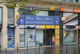 La Poste : signature d’un accord social avec les postiers