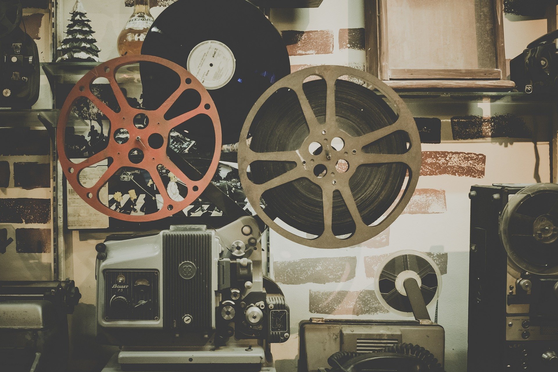 Fusions en pagaille dans le secteur de l’audiovisuel