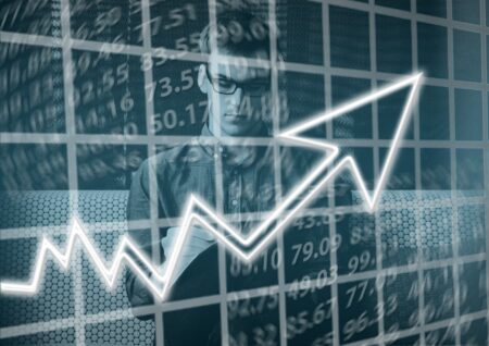 Cac 40 : vers une forte hausse des rémunérations patronales en 2021