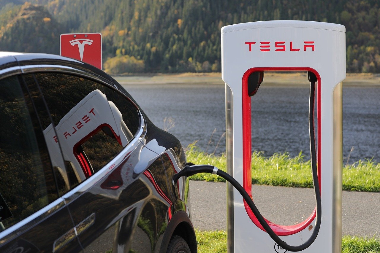 Elon Musk vend quasiment 7 milliards de dollars d'actions Tesla