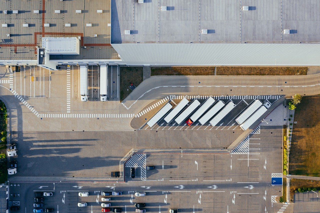 Industrie : deux fois plus d'ouvertures que de fermetures en 2021