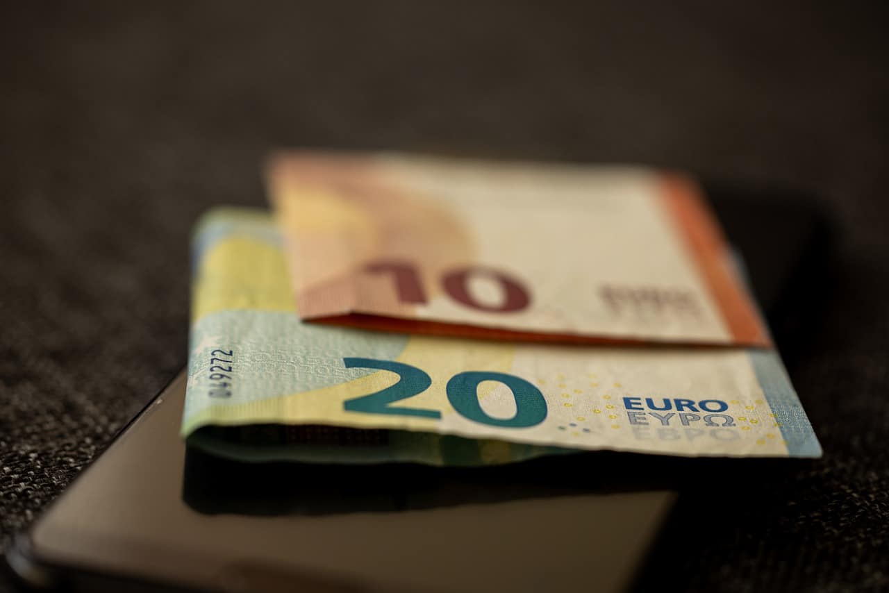 Vers un Smic à plus de 1.600 euros bruts en 2022 ?