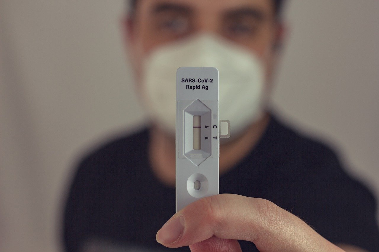 COVID-19 : les autotests en vente dans les grandes surfaces