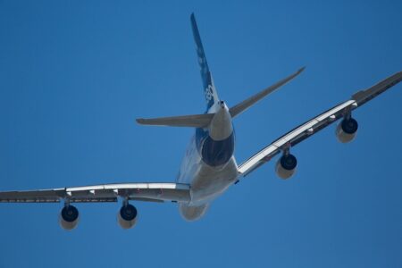 Les acteurs de l’aéronautique en escadrille pour un bilan zéro carbone en 2050