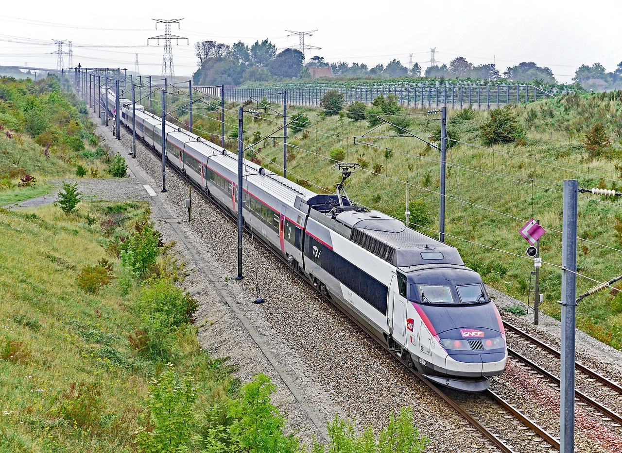 SNCF : une commande de 15 TGV à Alstom