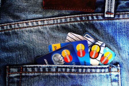 Les banques ne gèleront pas leurs tarifs en 2023