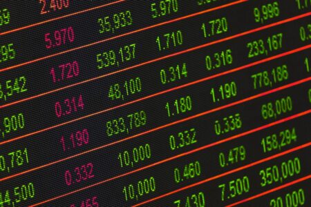 Les Français veulent investir en Bourse, mais ils jugent que c'est trop compliqué
