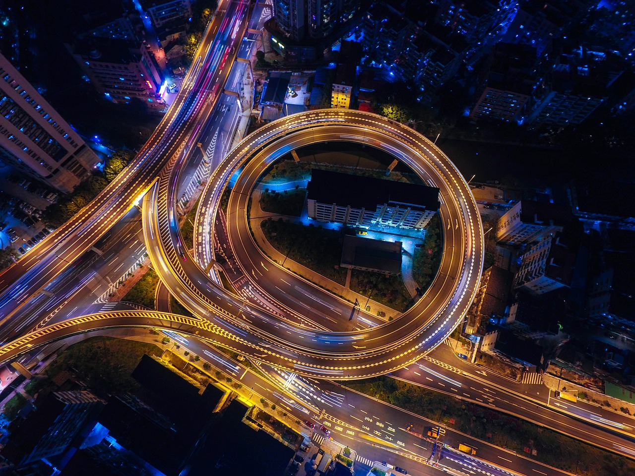 Bercy a-t-il étouffé un rapport sur la rentabilité des concessionnaires d'autoroutes ?