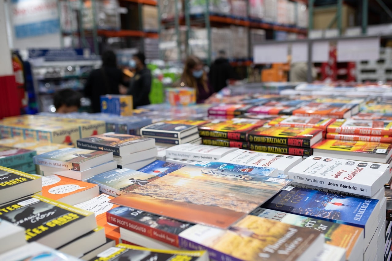 Vers une acquisition de Fnac Darty et une sortie de la Bourse ?